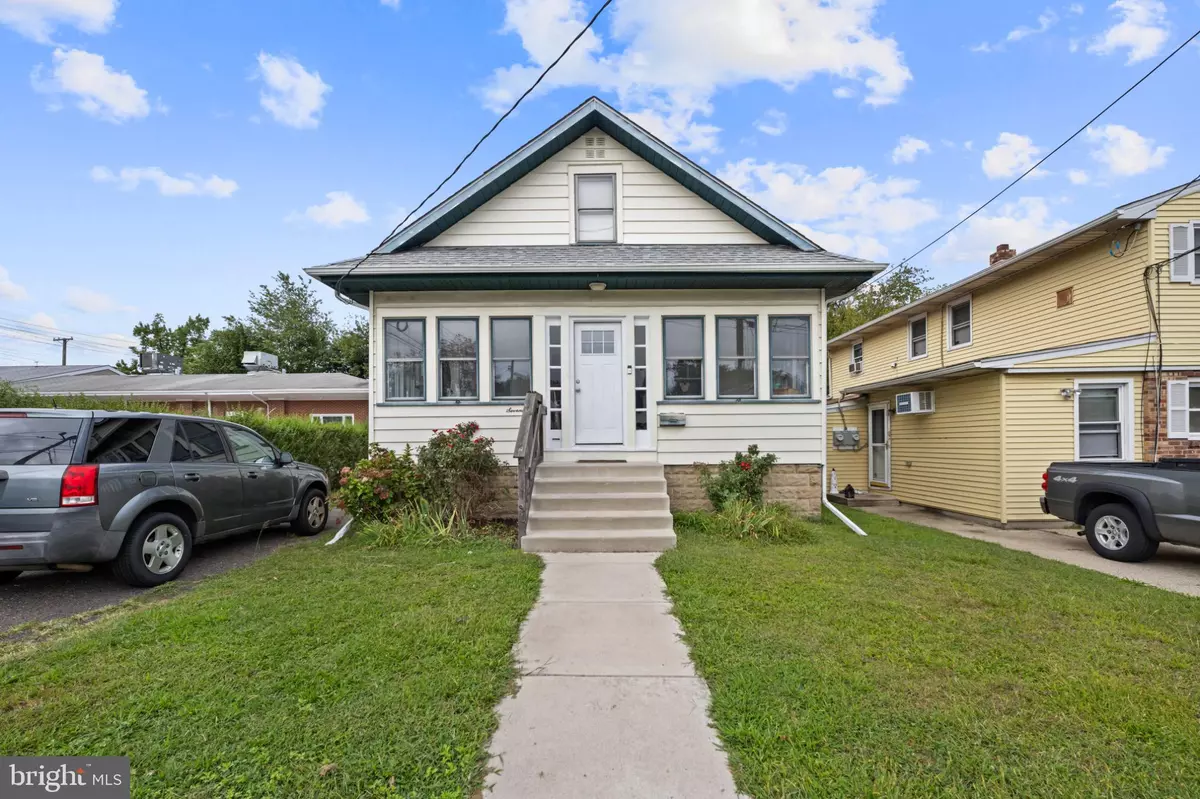 Westville, NJ 08093,17 HARVARD AVE