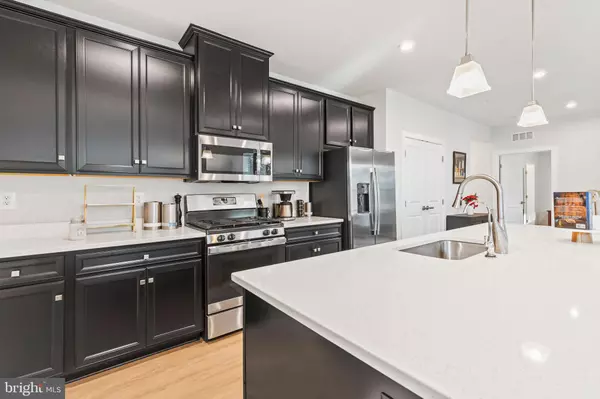 Ellicott City, MD 21042,10411 RESORT RD #W