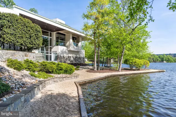 6106 BEACHWAY DR, Falls Church, VA 22041