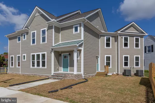 613 KENMORE AVE, Fredericksburg, VA 22401