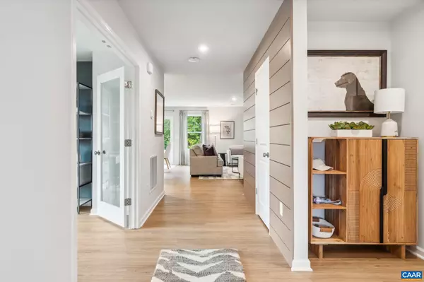 Charlottesville, VA 22902,270 HORSE PATH DR