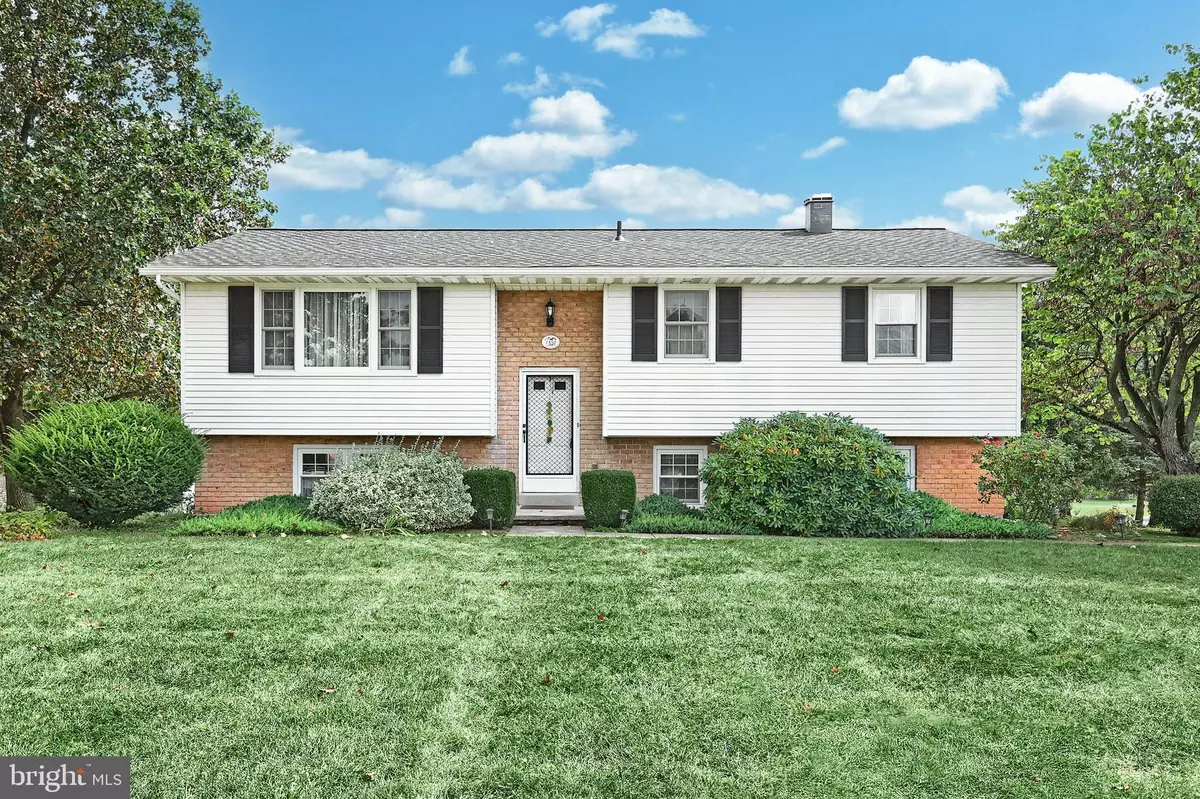 Abbottstown, PA 17301,7452 HILLCREST DR