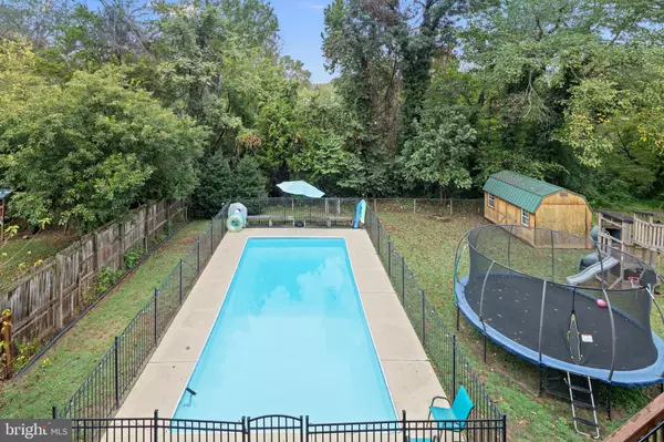 3951 DOMINION DR, Dumfries, VA 22026