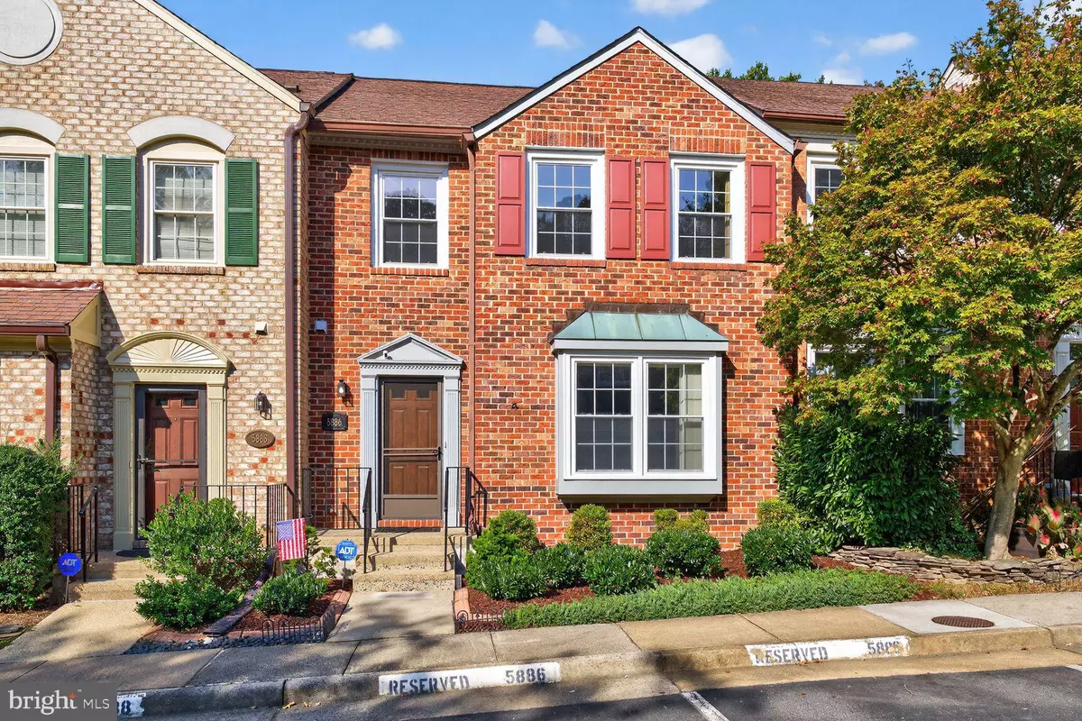 Alexandria, VA 22310,5886 WOODFIELD ESTATES DR