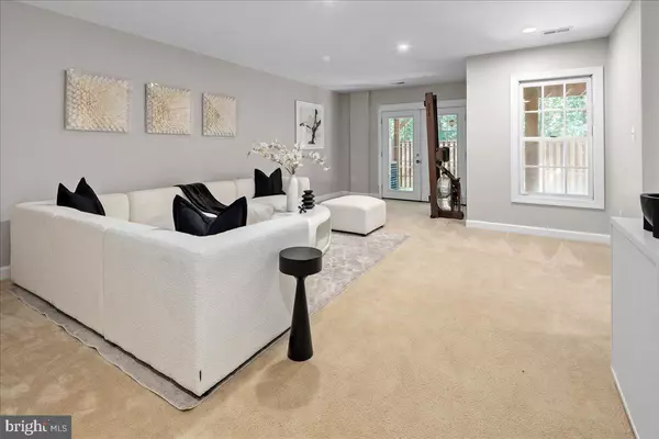 Springfield, VA 22150,6347 SIMMER CIR