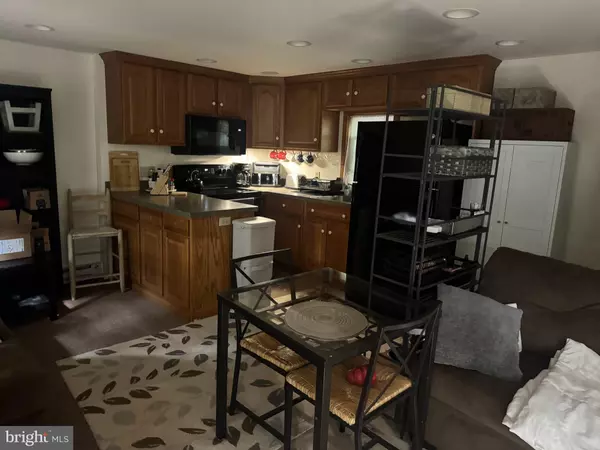 Sellersville, PA 18960,2742 HILL RD