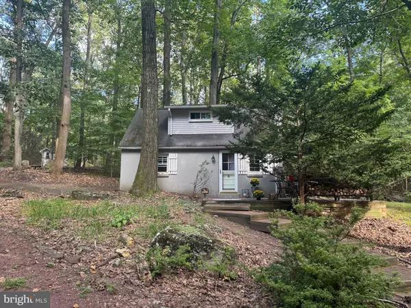 2742 HILL RD, Sellersville, PA 18960