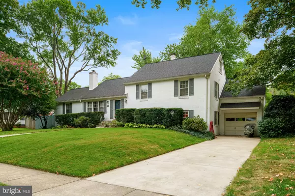 Alexandria, VA 22307,1211 WAKE FOREST DR