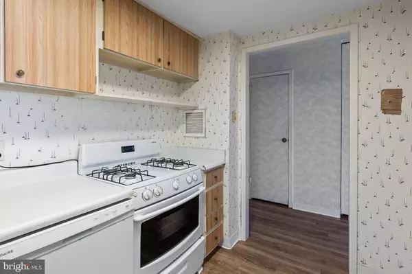 Jenkintown, PA 19046,100 WEST AVE #202-S (2B)