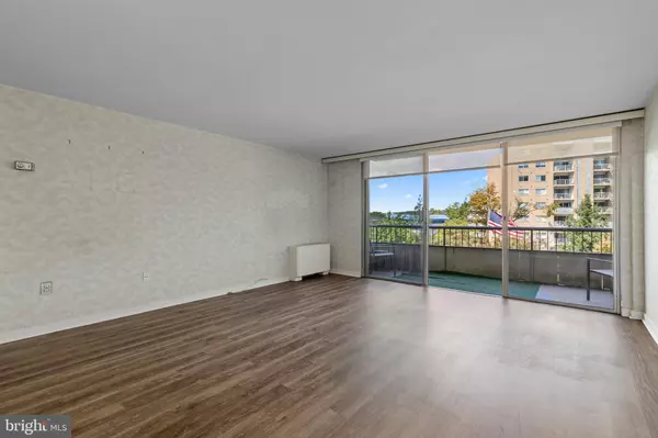 Jenkintown, PA 19046,100 WEST AVE #202-S (2B)