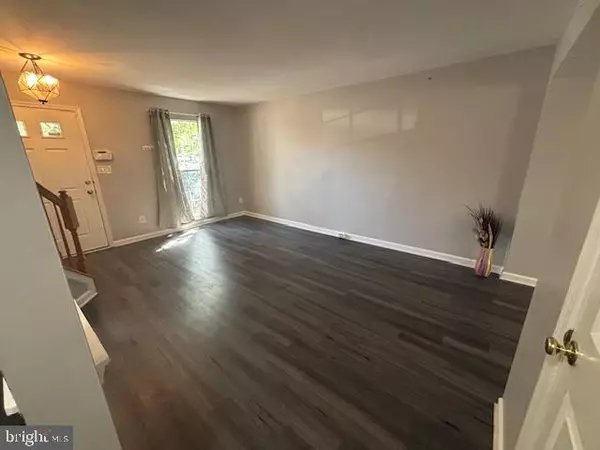 Centreville, VA 20121,6110 JENLAR DR