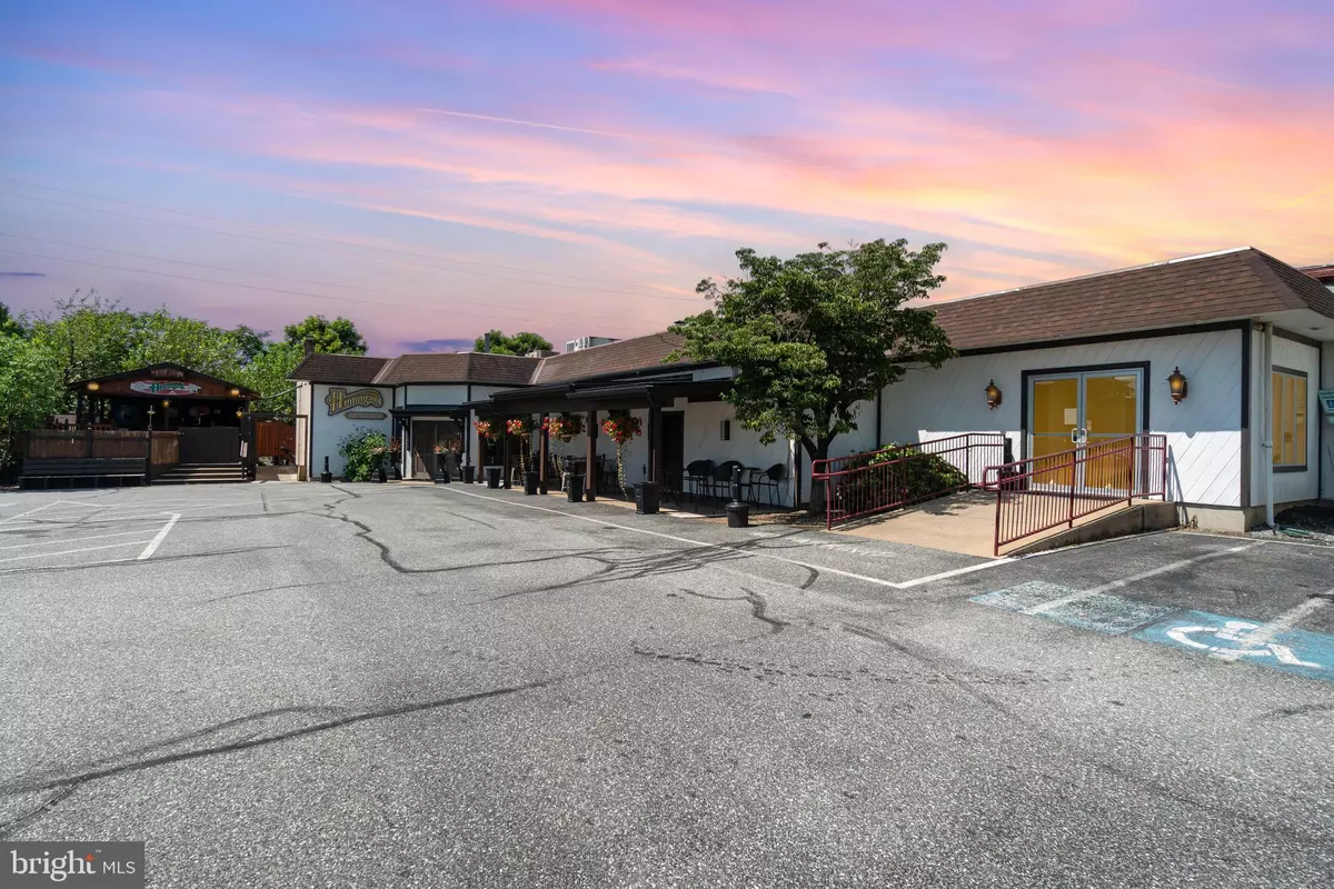 Mount Joy, PA 17552,1990 W MAIN ST