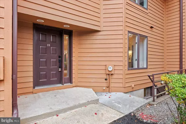 Princeton, NJ 08540,18 SAYRE DR