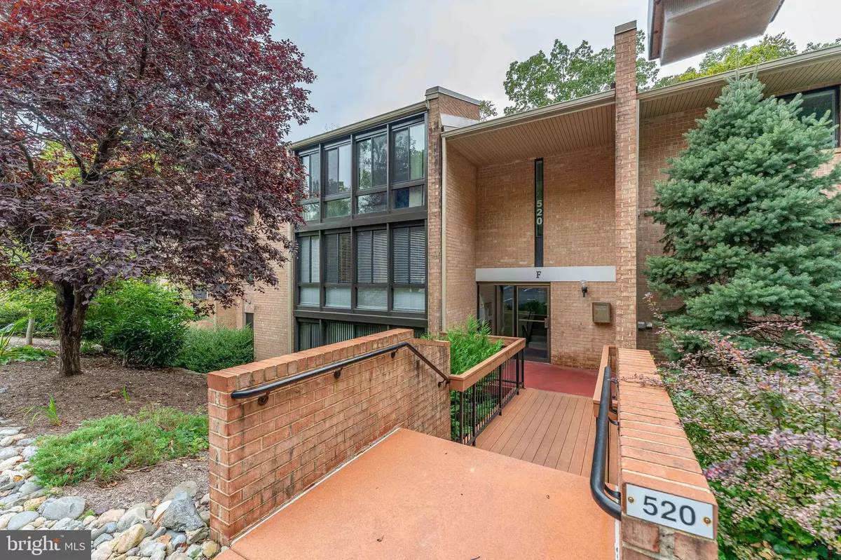 Media, PA 19063,520 N LEMON ST #F-11