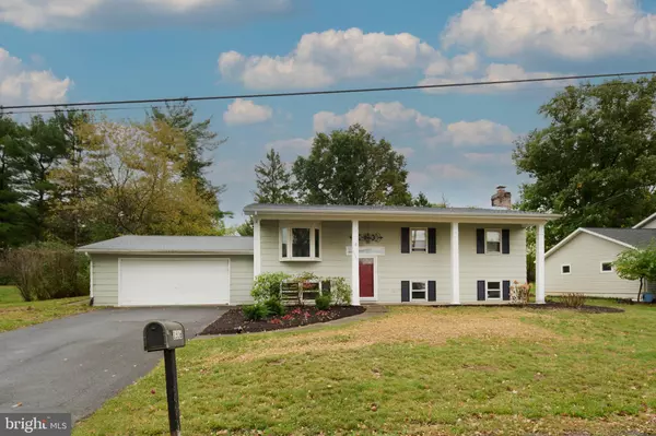 1516 ELIZABETH RD, State College, PA 16801