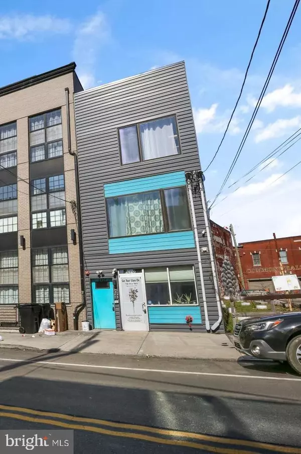 2426 FRANKFORD AVE, Philadelphia, PA 19125
