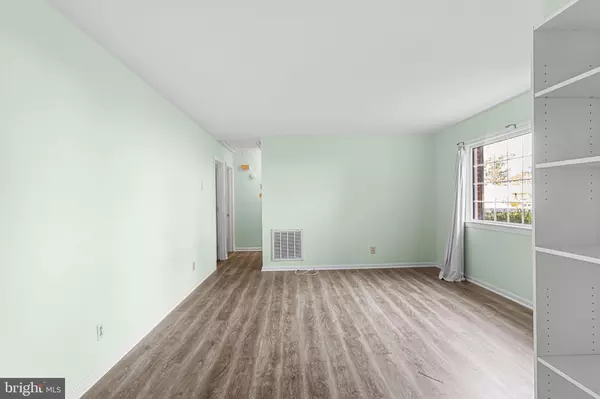Tappahannock, VA 22560,310 E GWYNNFIELD RD