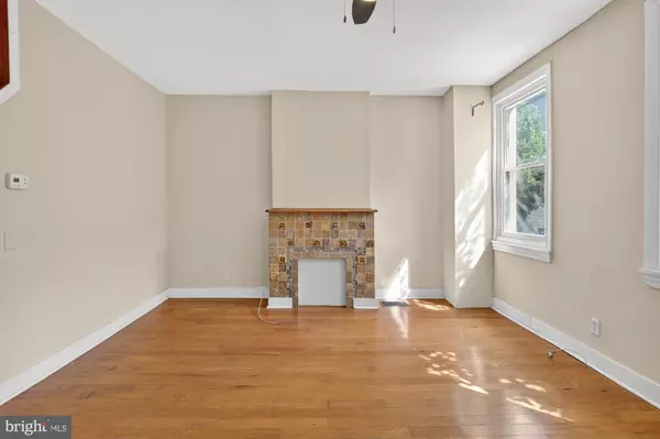 Philadelphia, PA 19125,2532 COLLINS ST