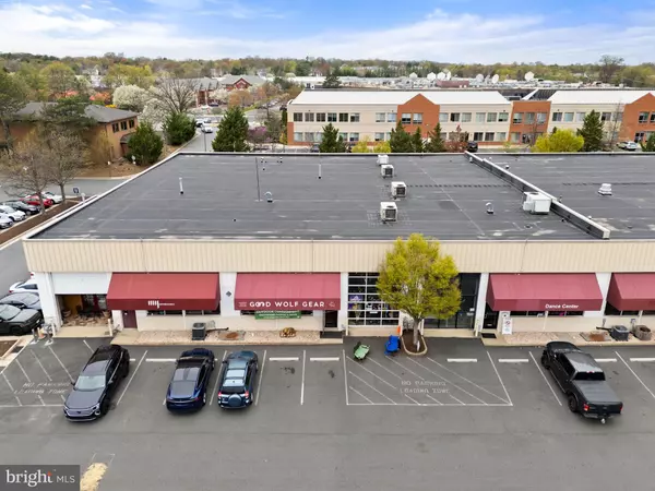 Herndon, VA 20170,287 SUNSET PARK DR #0287