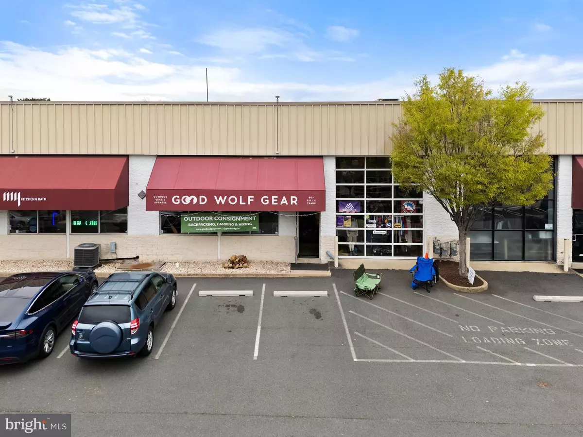 Herndon, VA 20170,287 SUNSET PARK DR #0287