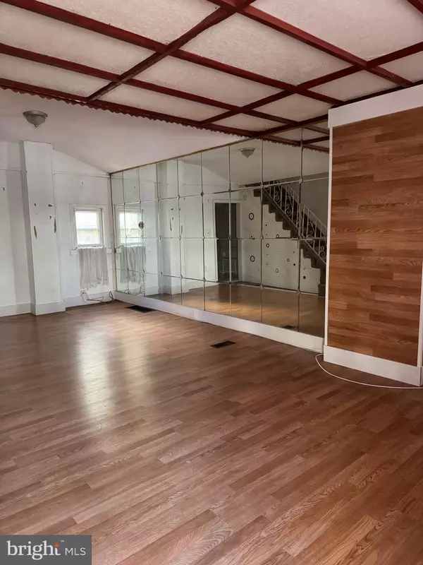 Philadelphia, PA 19121,1731 N BAILEY ST