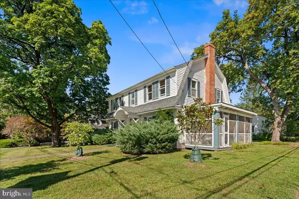 Hopewell, NJ 08525,12 E PROSPECT ST