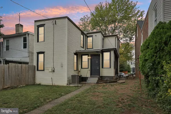 Pottstown, PA 19464,418 WALNUT ST