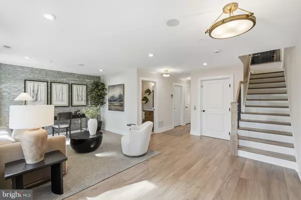 Flourtown, PA 19031,407 PENNYBROOK CT #4 REDFORD END