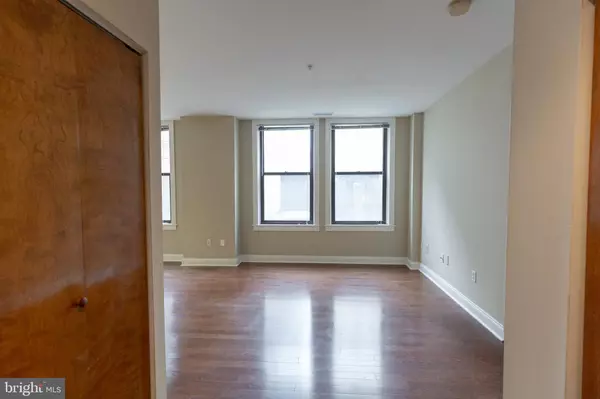 Philadelphia, PA 19102,1411-1 WALNUT ST #1005