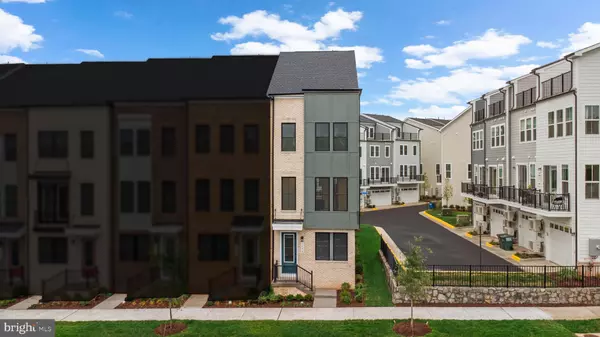 2664 RIVER BIRCH RD, Herndon, VA 20171