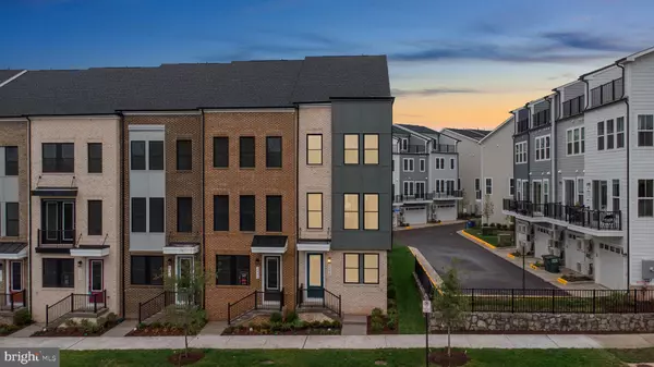 Herndon, VA 20171,2664 RIVER BIRCH RD