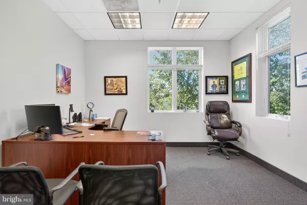 Sterling, VA 20165,46165 WESTLAKE DR #230