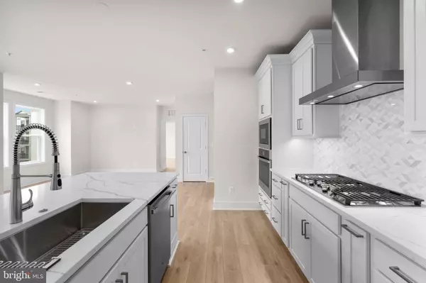 Ashburn, VA 20148,23640 BOLTON CRESCENT TER #13-306