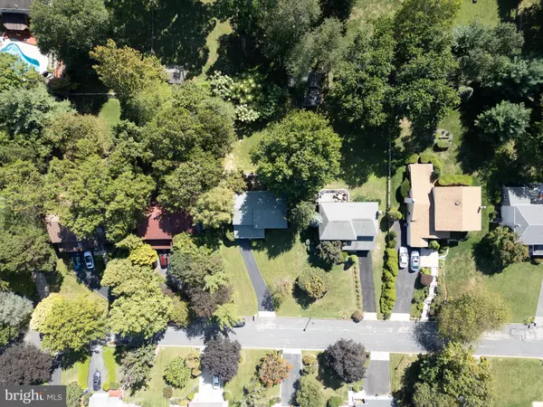 Philadelphia, PA 19128,947 CALEDONIA ST