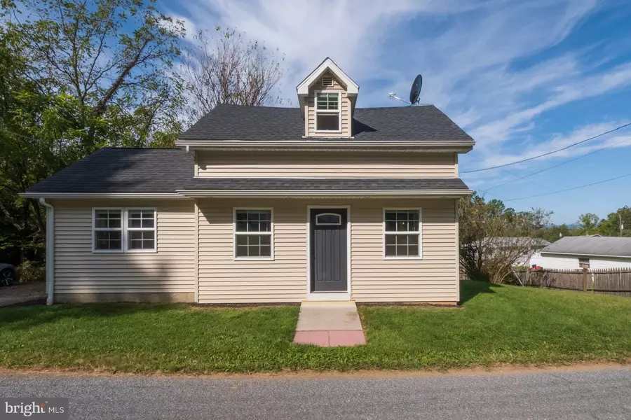 669 BARLET RD, Fleetwood, PA 19522