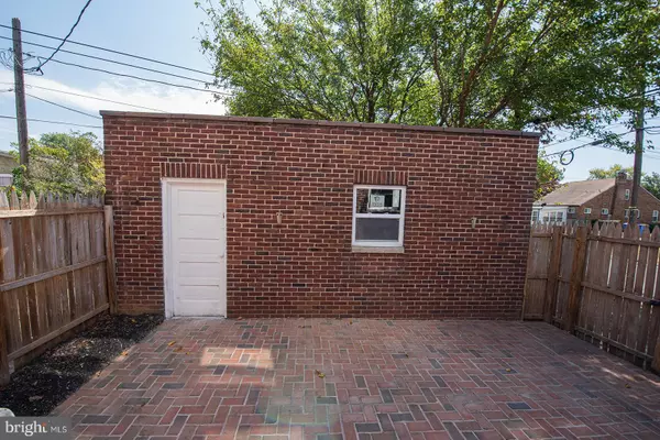 York, PA 17403,1108 E JACKSON ST