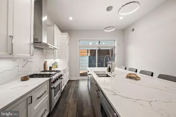 Philadelphia, PA 19147,1217 BAINBRIDGE ST