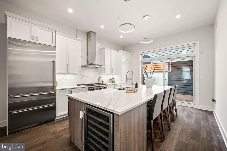 1217 BAINBRIDGE ST, Philadelphia, PA 19147