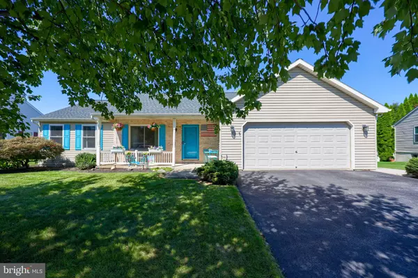 1255 WILLOW CREEK DR, Mount Joy, PA 17552