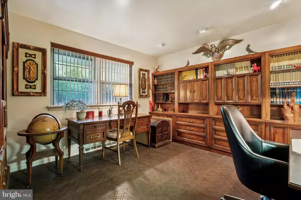 Elkins Park, PA 19027,341 CEDAR RD