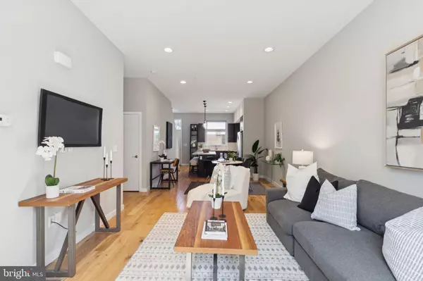 231 W THOMPSON ST, Philadelphia, PA 19122