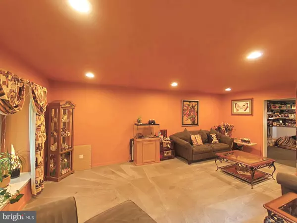 North Wales, PA 19454,206 STEEPLECHASE DR
