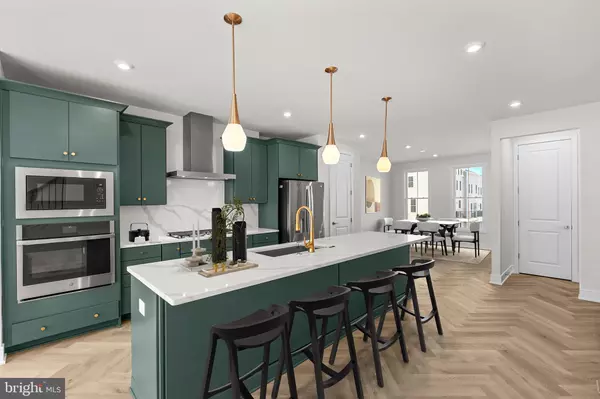 Ashburn, VA 20148,42125 PICASSO SQ