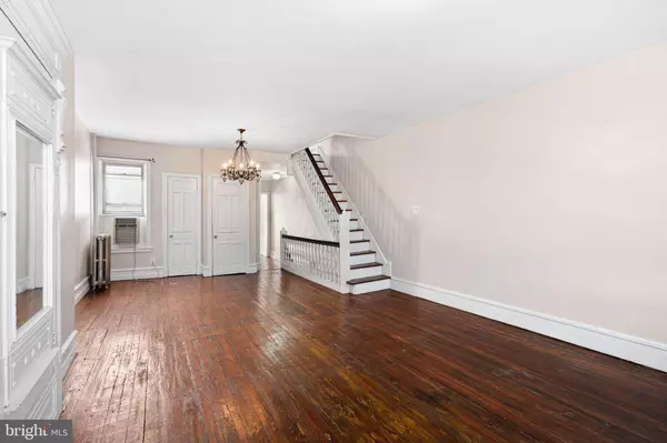 Philadelphia, PA 19130,2324 POPLAR ST #2F