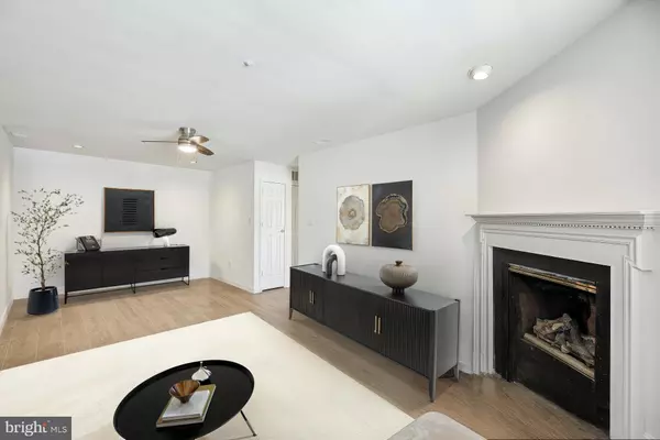 Lutherville Timonium, MD 21093,405 PLUMBRIDGE CT #204