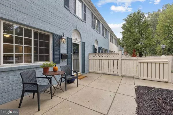 Alexandria, VA 22304,1573 N VAN DORN ST #A