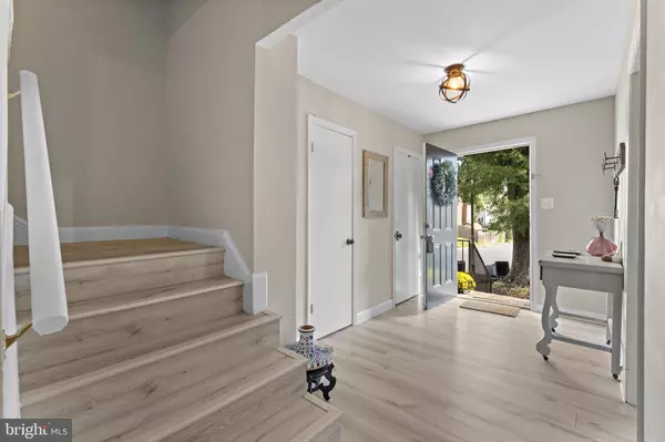 Woodbridge, VA 22192,12766 CAPTAINS COVE