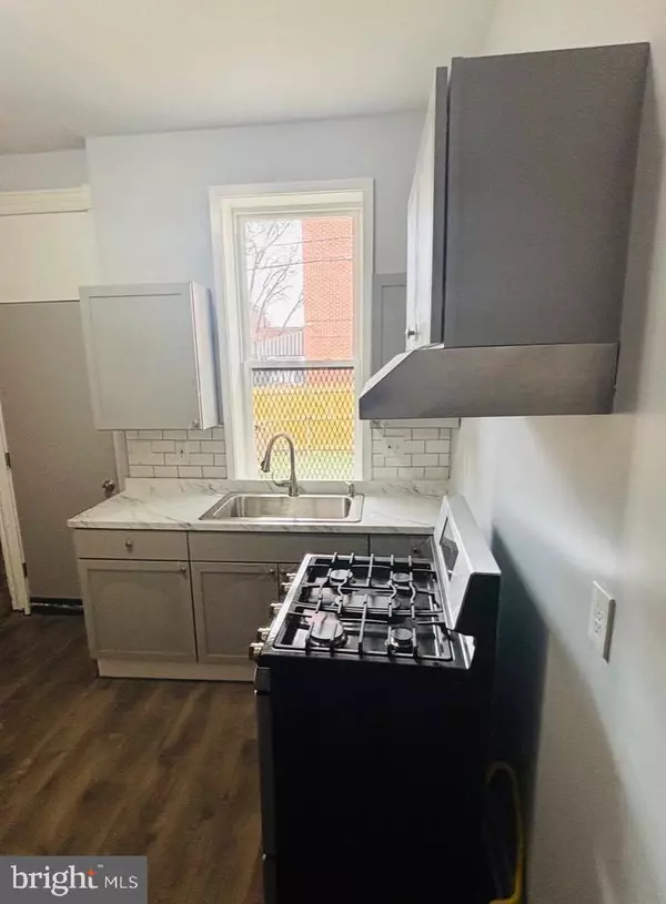 Baltimore, MD 21217,2424 W WOODBROOK AVE