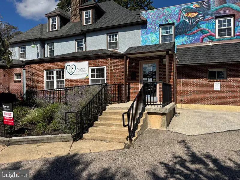 30 HAMPSTEAD CIR #1B, Wynnewood, PA 19096