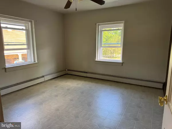 Airville, PA 17302,868 RIDGE RD